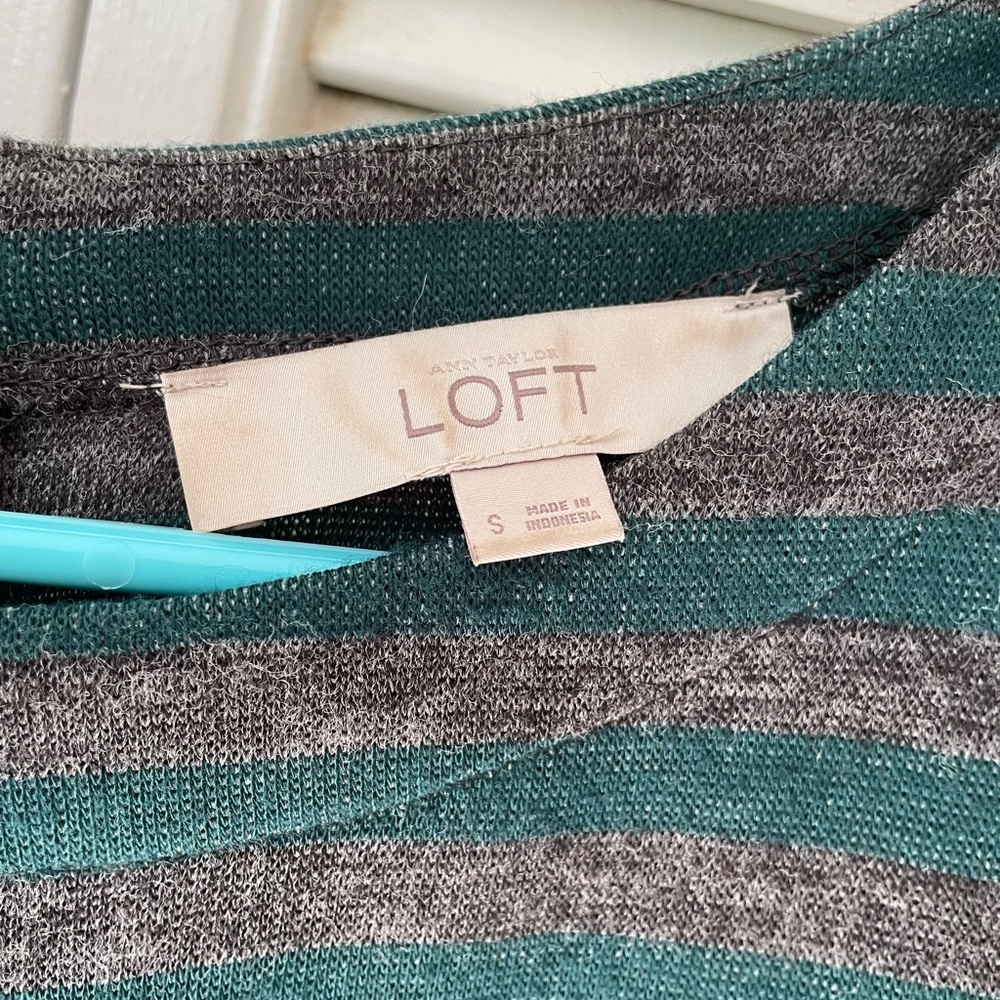 Sweater dress, three quarter sleeves, could be worn with leggings